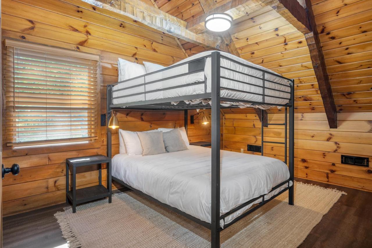 The Dudley Cabins By Avantstay Sevierville Exterior foto